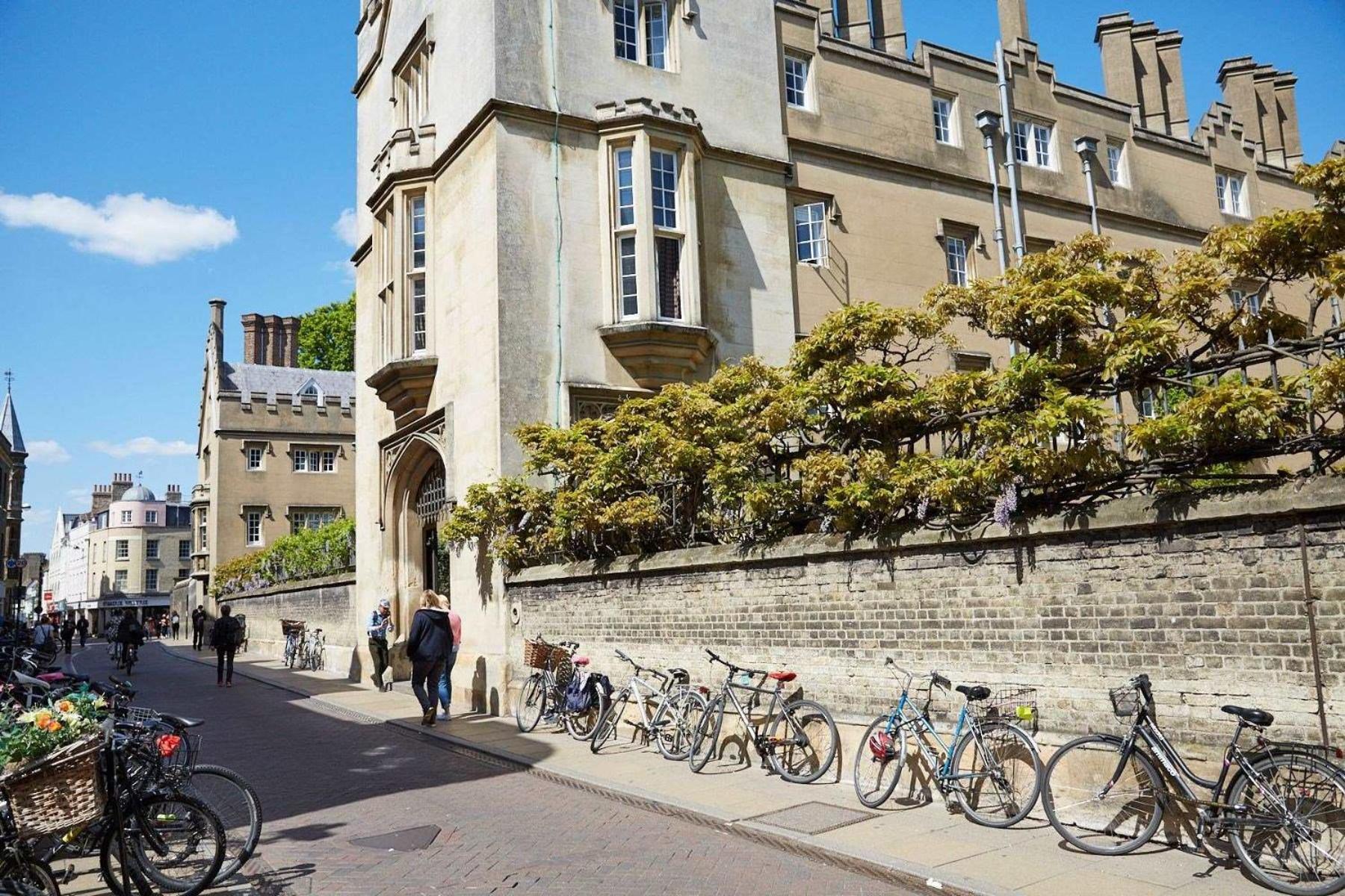 Sidney Sussex College, Apartment